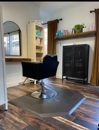 Boutique Salon Station for Rent in Beaverton – $750/month