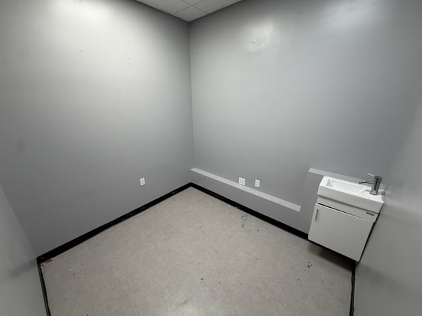 Private Salon Suite in East Harlem – $270/weekly