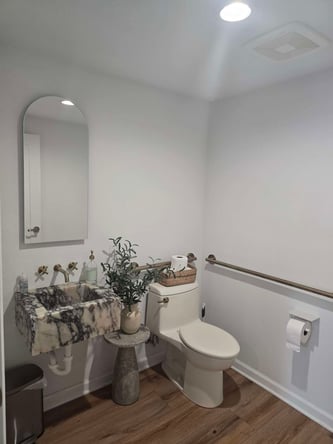 Salon Suites Available Now