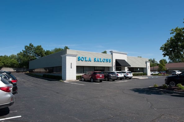 Sola Salon Studios in West Bloomfield, MI – Salon Suite for Rent
