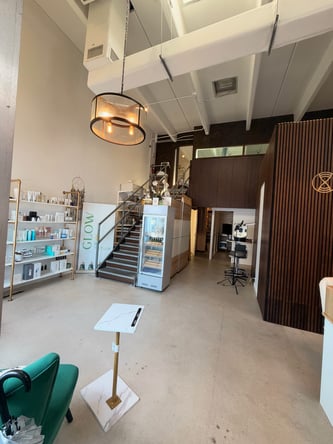 2 Private Beauty Suites Available | Upscale Clientele, Front Desk Support & Free Parking