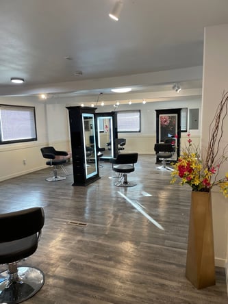 Modern Sophisticated/ Affordable Chair & Private Studio Rental