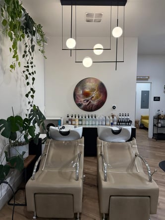 East Sac Salon Chair Rental