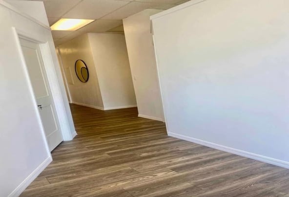 Spacious Double Private Salon Suite in Casselberry, FL — Move-In Ready!