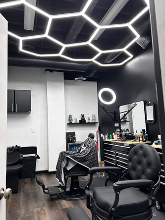 Now Renting Private Salon Suites on Ventra Blvd Woodland Hills Ca.