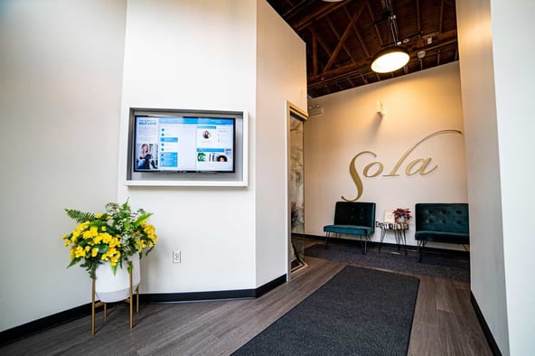 Sola Salon Studios in Highland Park, IL – Salon Suite for Rent