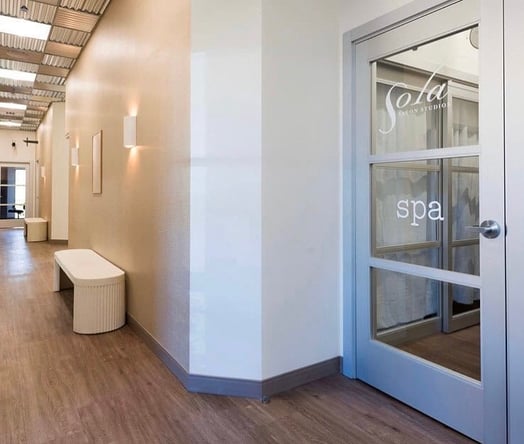 Sola Salon Studios in Lakewood, CA – Salon Suite for Rent