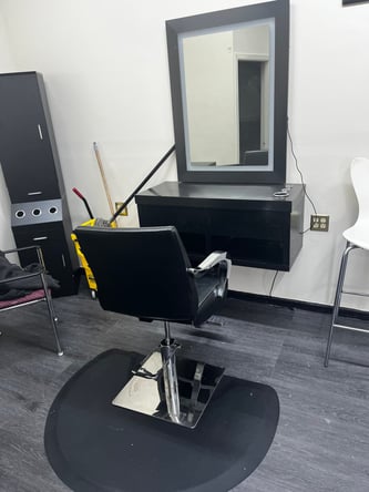 Booth For Rent or Working on Commission