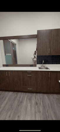 All-Inclusive Salon Suite w/ Street View