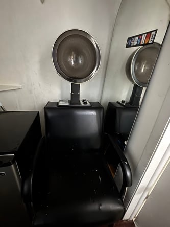 Private Salon Room for Rent – Perfect for Beauty Professionals