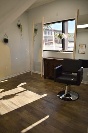 Downtown Fort Pierce: Private Suites & Booth Rentals for Beauty Pros