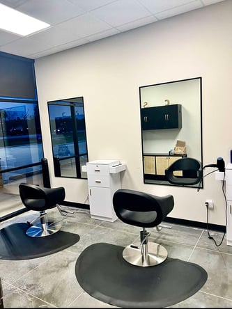 Brand new Salon in great area