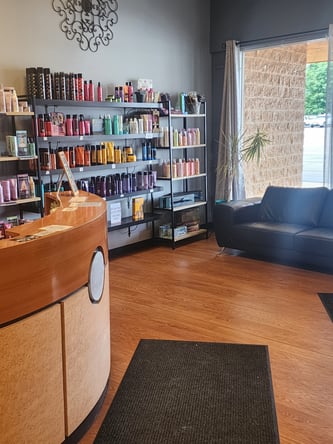 Looking for Hair Designers Boother Renter and A Nail Tech