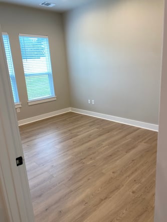 Sought After Forest Creek Salon Suite