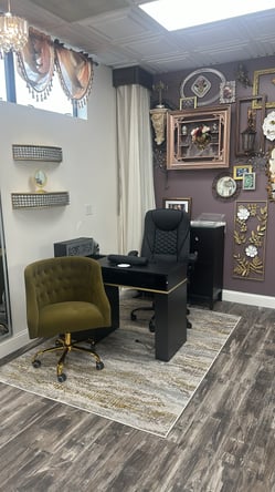 Affordable Booth Rental for Stylists in Lee’s Summit – $160/week at Velvet Root Salon