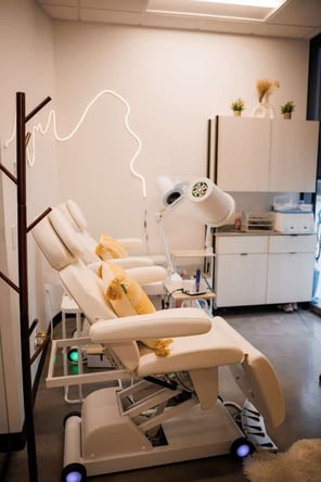 IMAGE Studios 360 in Chicago, IL – Salon Suite for Rent