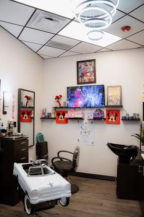 MY SALON Suite in Oak Brook, IL – Salon Suite for Rent