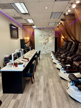 FLEXIBLE, AFFORDABLE BOOTH RENTALS | BEAUTĒ LOUNGE – LAS VEGAS
