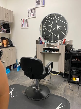 Sola Salon Studios in Ashburn, VA – Salon Suite for Rent