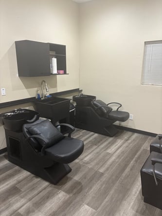 Salon Booths & Suites for Rent – Melted Beauty Lounge, Las Vegas