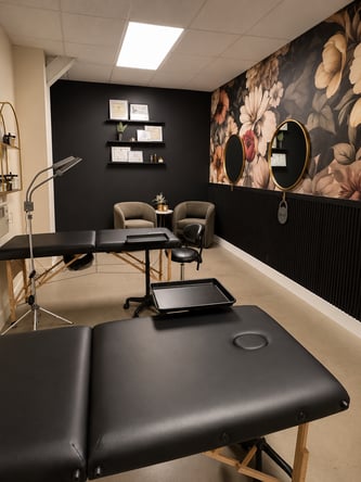 Salon Stations + Private Beauty Suite Available | East Sacramento