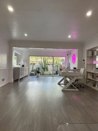 Private Room – Prime WeHo Location – Beverly Hills Lashes