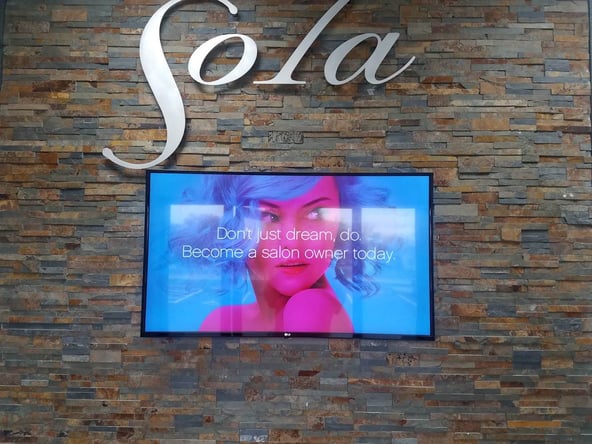 Sola Salon Studios in Moline, IL – Salon Suite for Rent