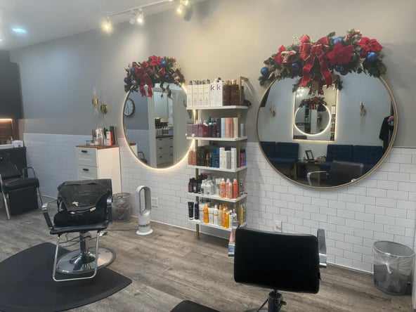Salon Suite in Heart of Old Town. 375 square feet fully equipped. Washer and drier on site.