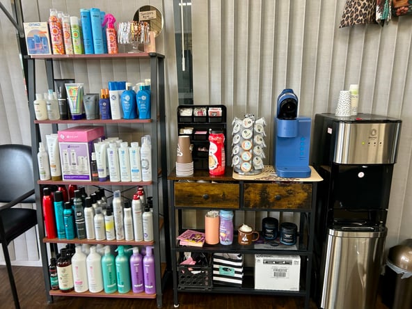Chair/station rental in Downers Grove