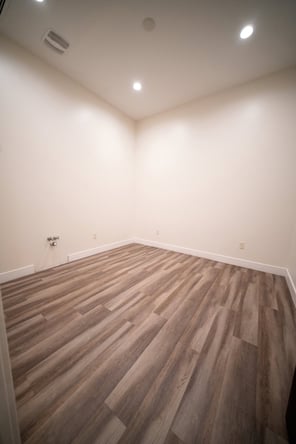 DG Salon Suites
