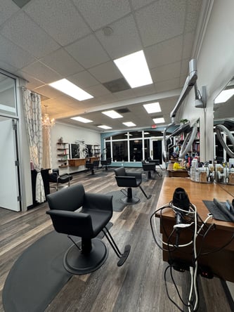 Chair rental at established salon in Five Points