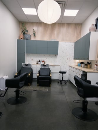 Salon Suite looking for its PERFECT stylist