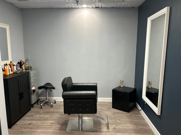 2 Salon Stations in Madeira, OH: $400/Month for Your First Year!
