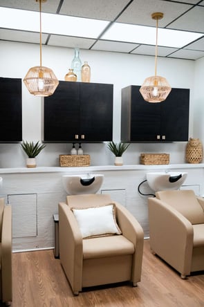 Boutique Salon Chair Rental