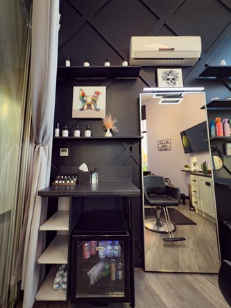 Luxury Salon Suite for Rent