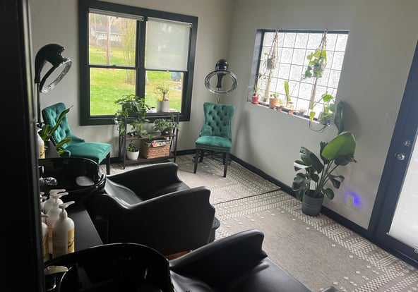 Chair for rent in Old Town Greenwood