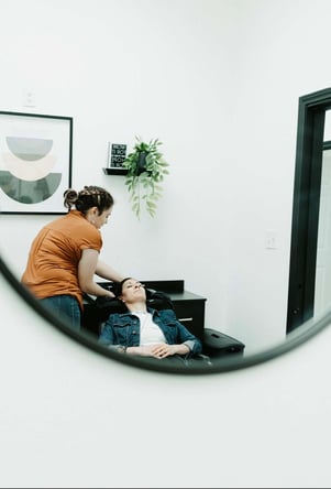 EXCLUSIVE SALON SUITES FOR ALL PROFESSIONALS