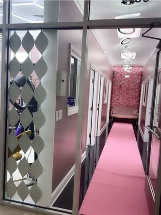 Salons by JE Monthly Rentals $700/Month, Large Suite (133 sq.ft.) $500/Month, Small Suite (80 sq.ft