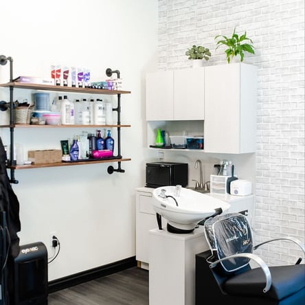 Luxury Salon Suites Avaliable