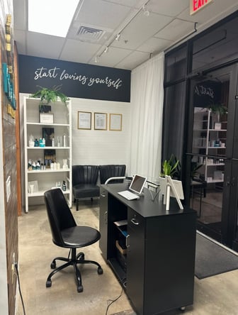 Salon Chair For Rent