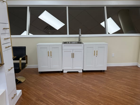 Luxury Chair Rentals in Denville, NJ – Main Highway Location