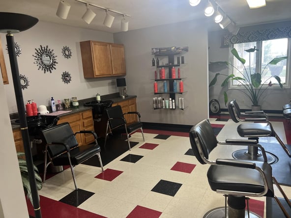 Private 2-Chair Salon Suite for Lease