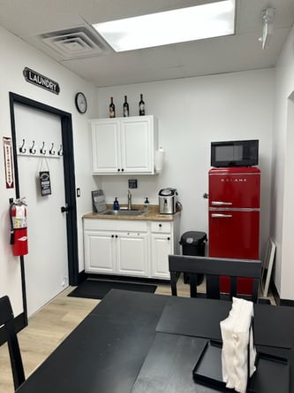 Available suite for rent Hairdresser, Massage or Nail Busy Medical Spa – Highlands Ranch/Littleton