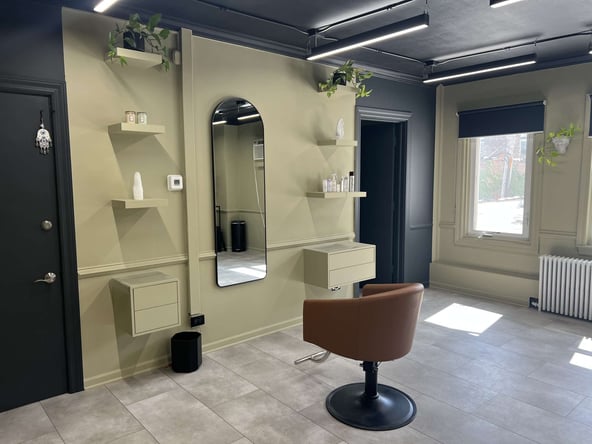 Prime location in Beautiful Downtown Hinsdale, Private creative Suite for Artist