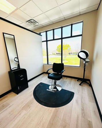 Brand new salon suites in Kennesaw, Georgia for leasing with new equipments starts from $100/week