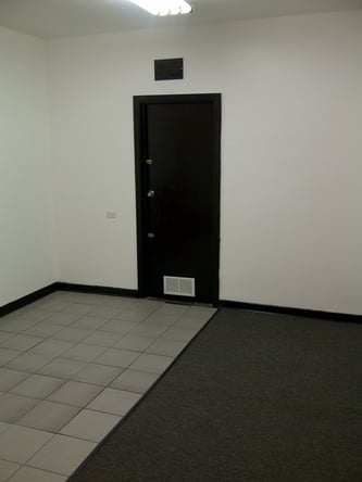SALON FOR RENT / 2 CHAIRS