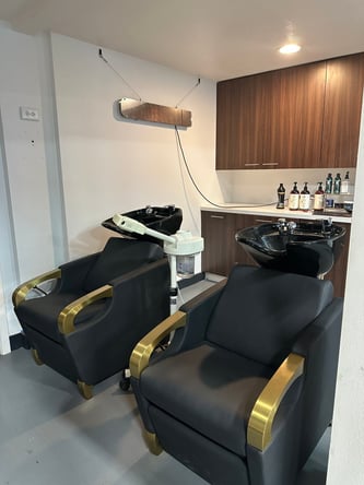 Now Leasing Chairs for Barbers, Stylists, & Braiders-Everett, WA