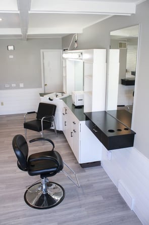 Styling Chair Rental in Busy Madison, WI Shop