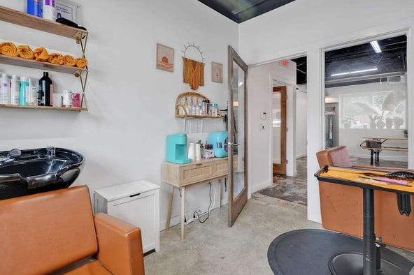 Discover Your Salon Suite in Style!