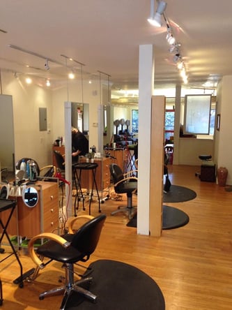 Salon Chair for Rent: Vibrant Berkeley Location by Claremont Hotel
